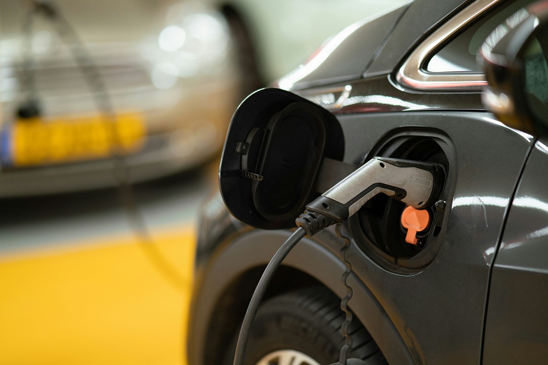 Oil Shock Could Lift Copper and Lithium Demand Despite Uneven EV Sales